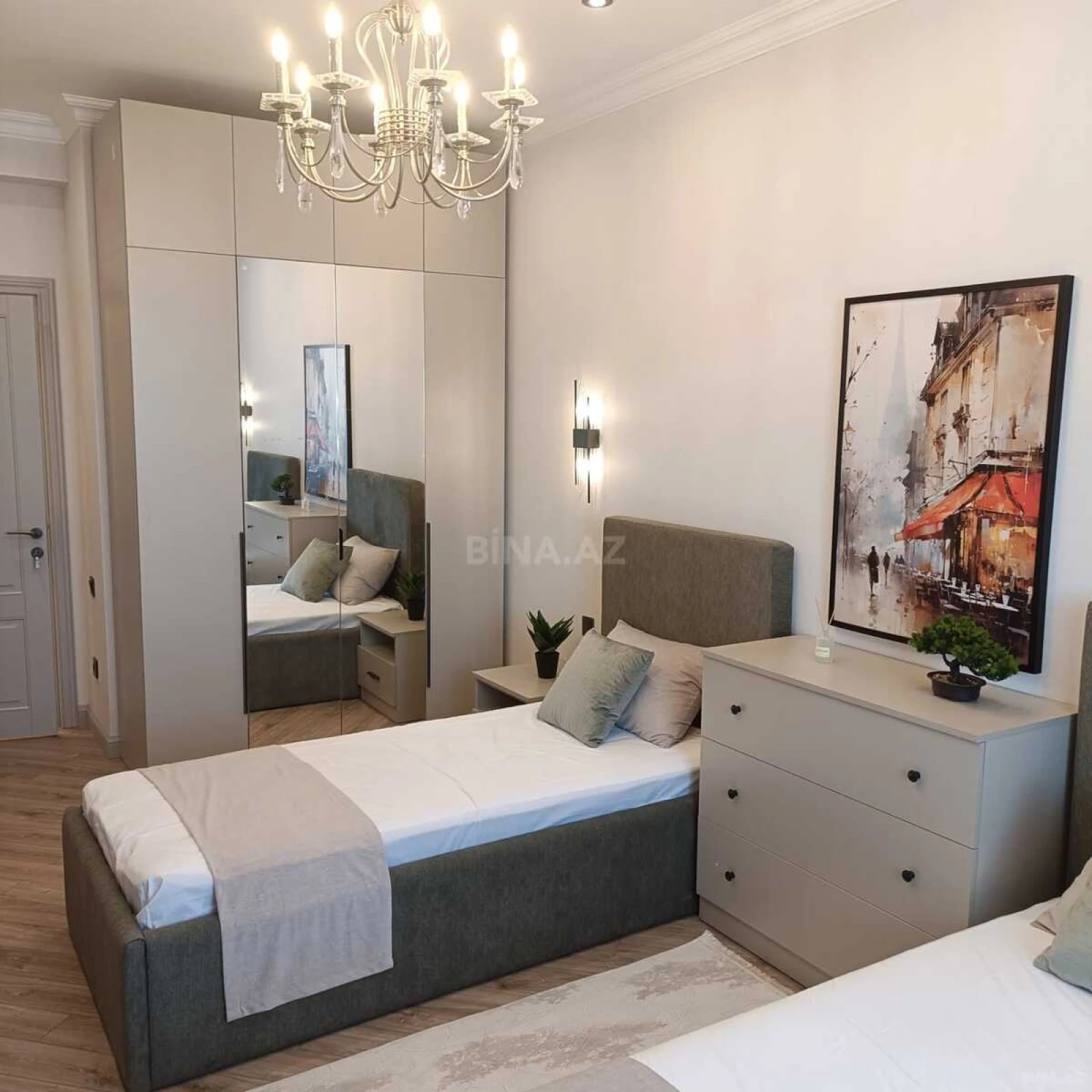 Satılır 3 otaqlı mənzil 110 m²