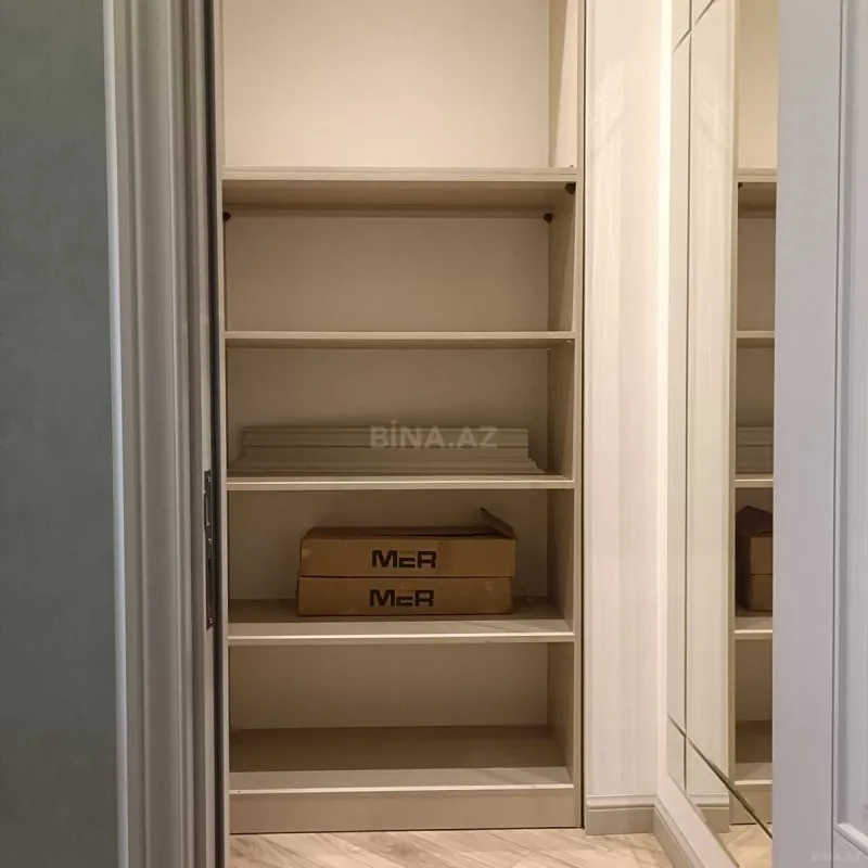 Satılır 3 otaqlı mənzil 110 m²