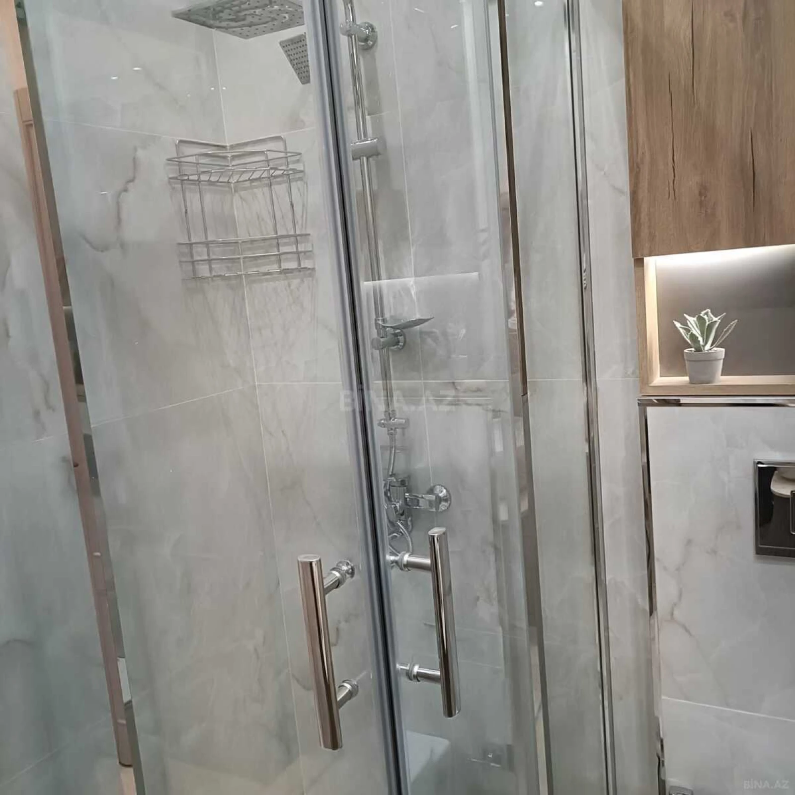 Satılır 3 otaqlı mənzil 110 m²