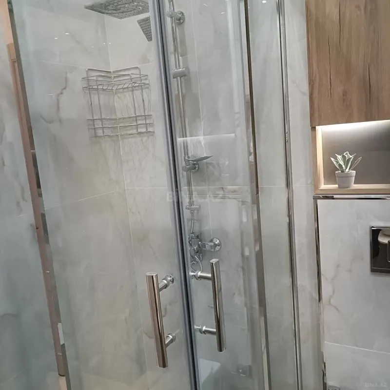 Satılır 3 otaqlı mənzil 110 m²