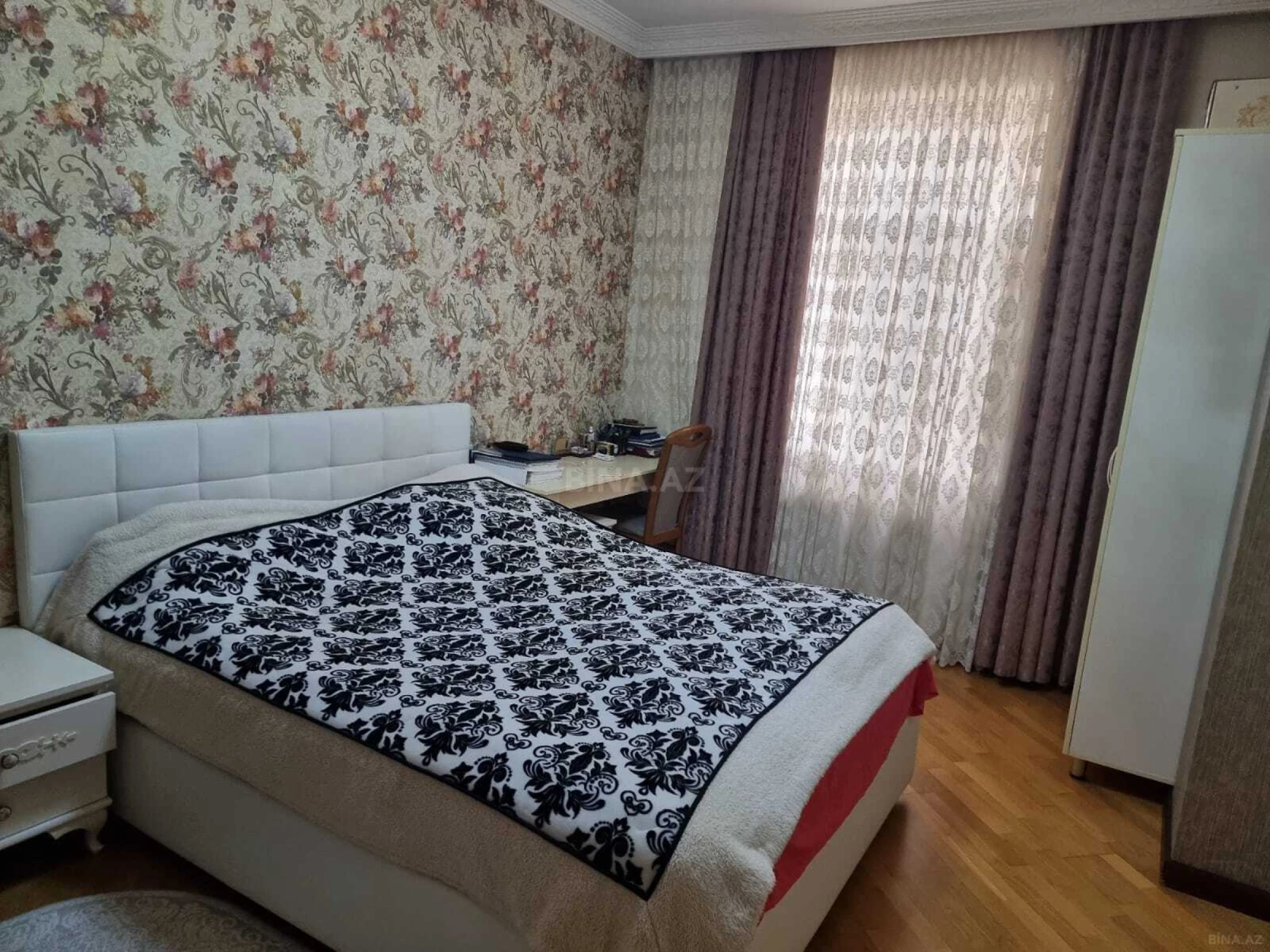 Kirayə verilir 4 otaqlı mənzil 130 m²
