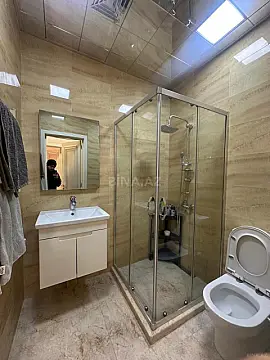 Kirayə verilir 2 otaqlı mənzil 65 m²