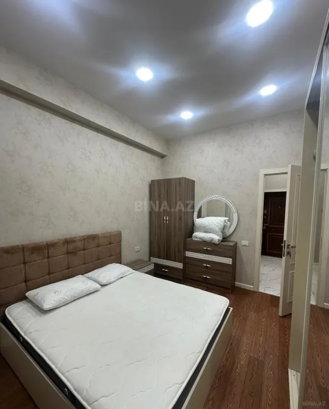 Kirayə verilir 2 otaqlı mənzil 65 m²