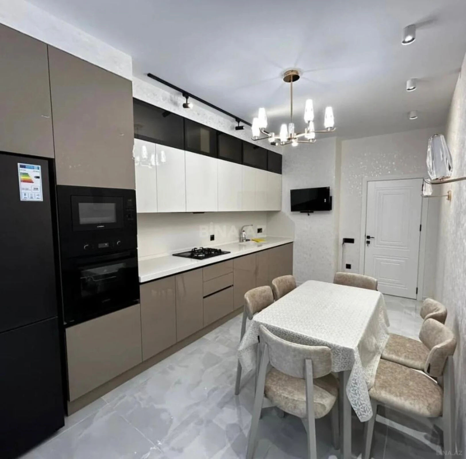 Satılır 3 otaqlı mənzil 90 m²