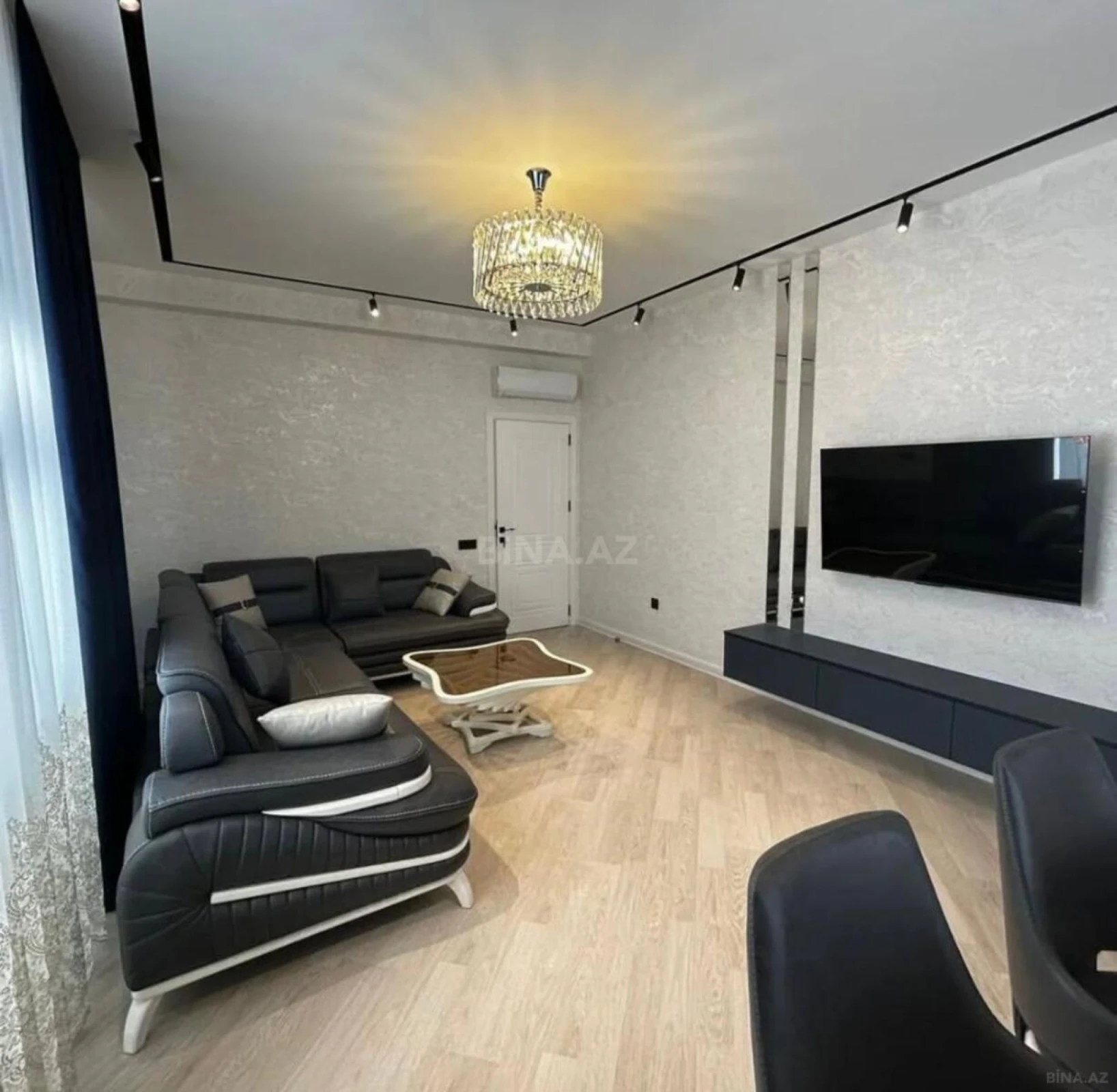 Satılır 3 otaqlı mənzil 90 m²