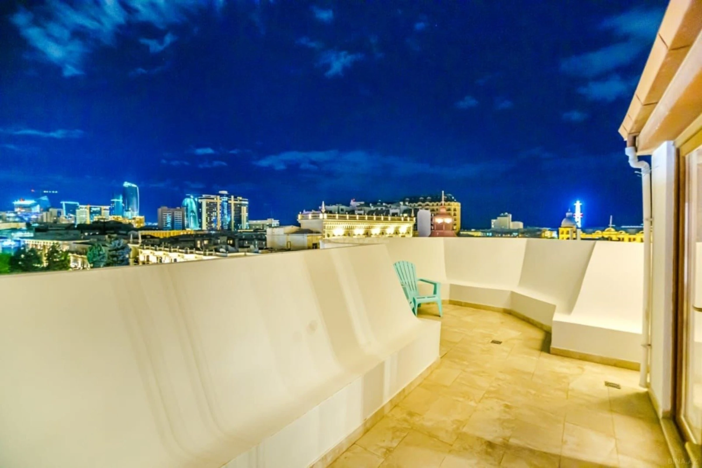 Kirayə verilir 3 otaqlı mənzil 100 m²