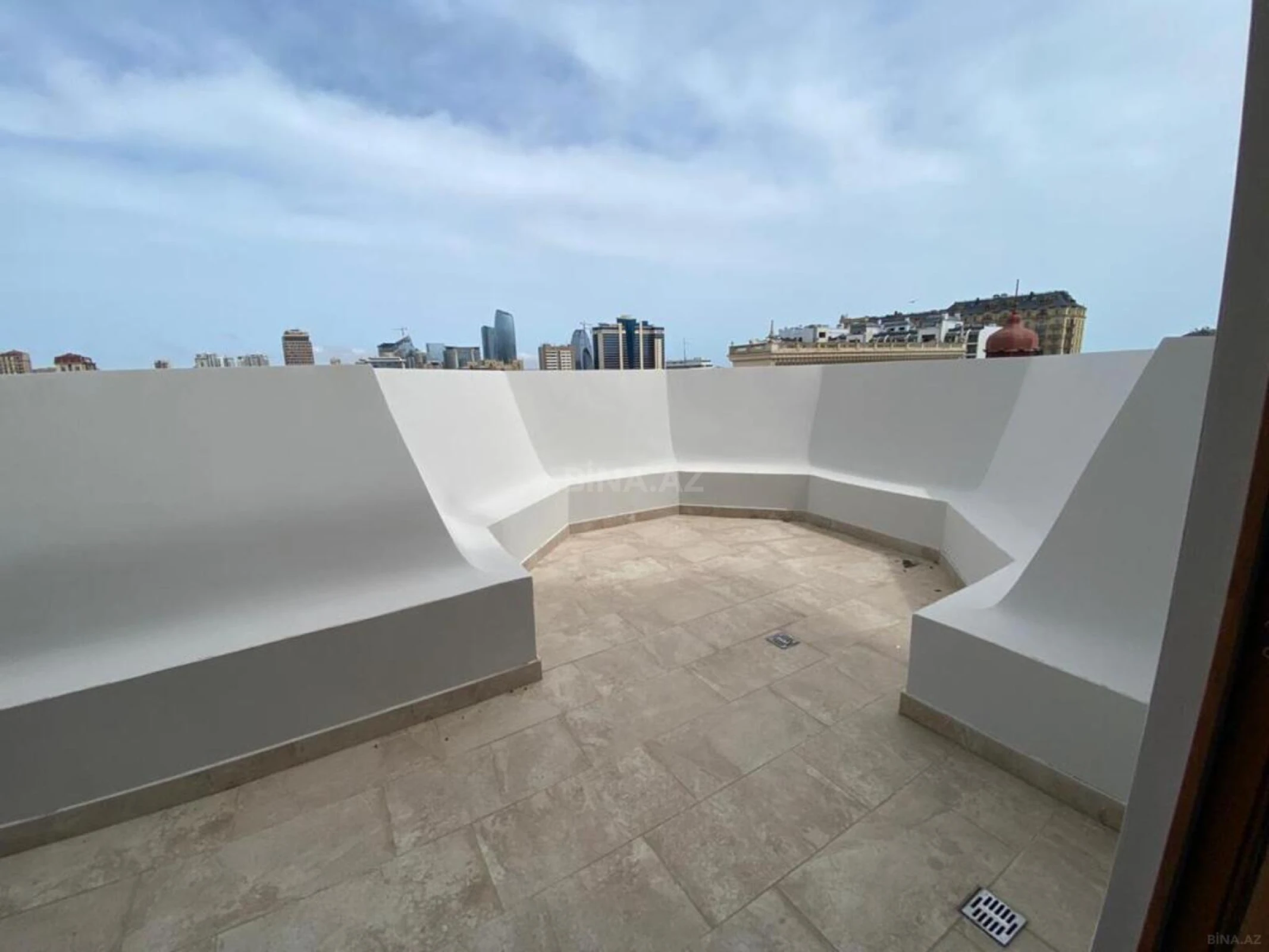 Kirayə verilir 3 otaqlı mənzil 100 m²