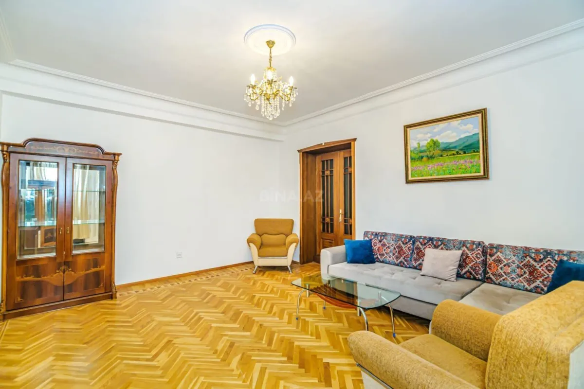 Kirayə verilir 3 otaqlı mənzil 100 m²