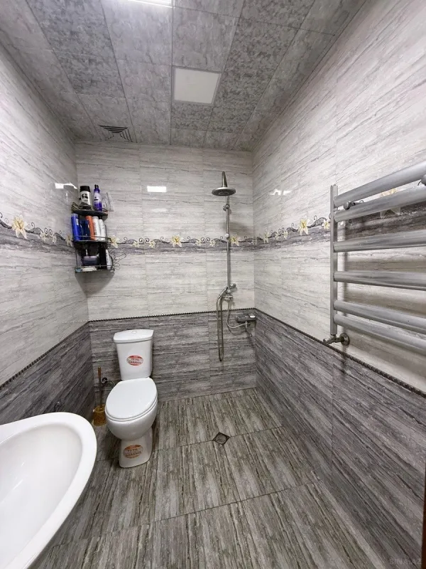 Satılır 2 otaqlı mənzil 58 m²