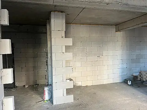 Satılır 2 otaqlı mənzil 90 m²