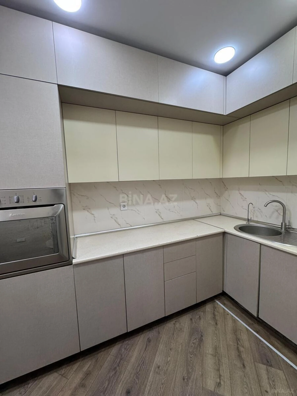 Satılır 3 otaqlı mənzil 70 m²