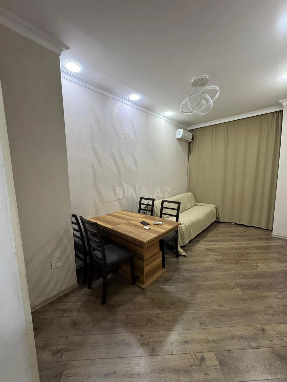 Satılır 3 otaqlı mənzil 70 m²