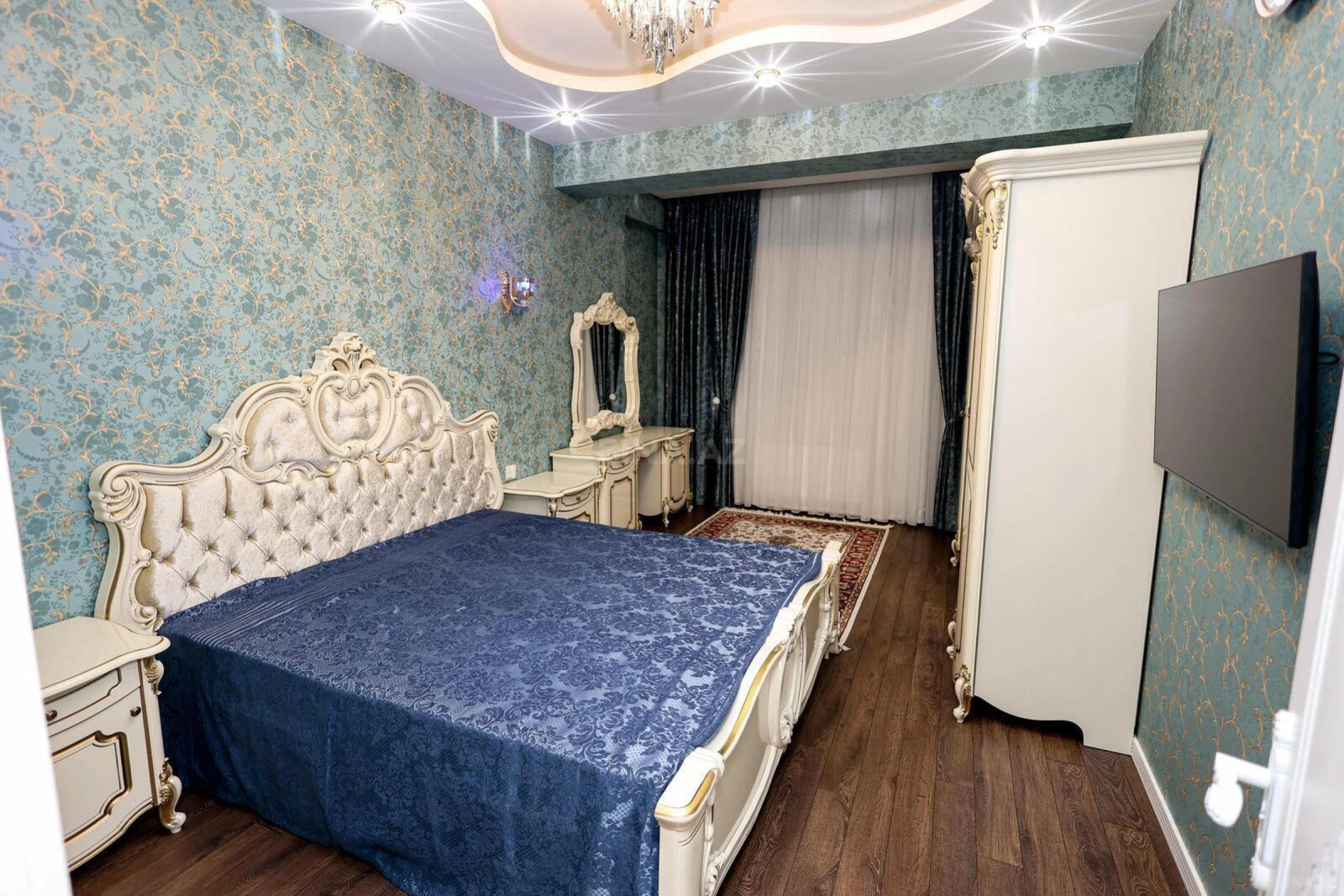 Satılır 3 otaqlı mənzil 116 m²