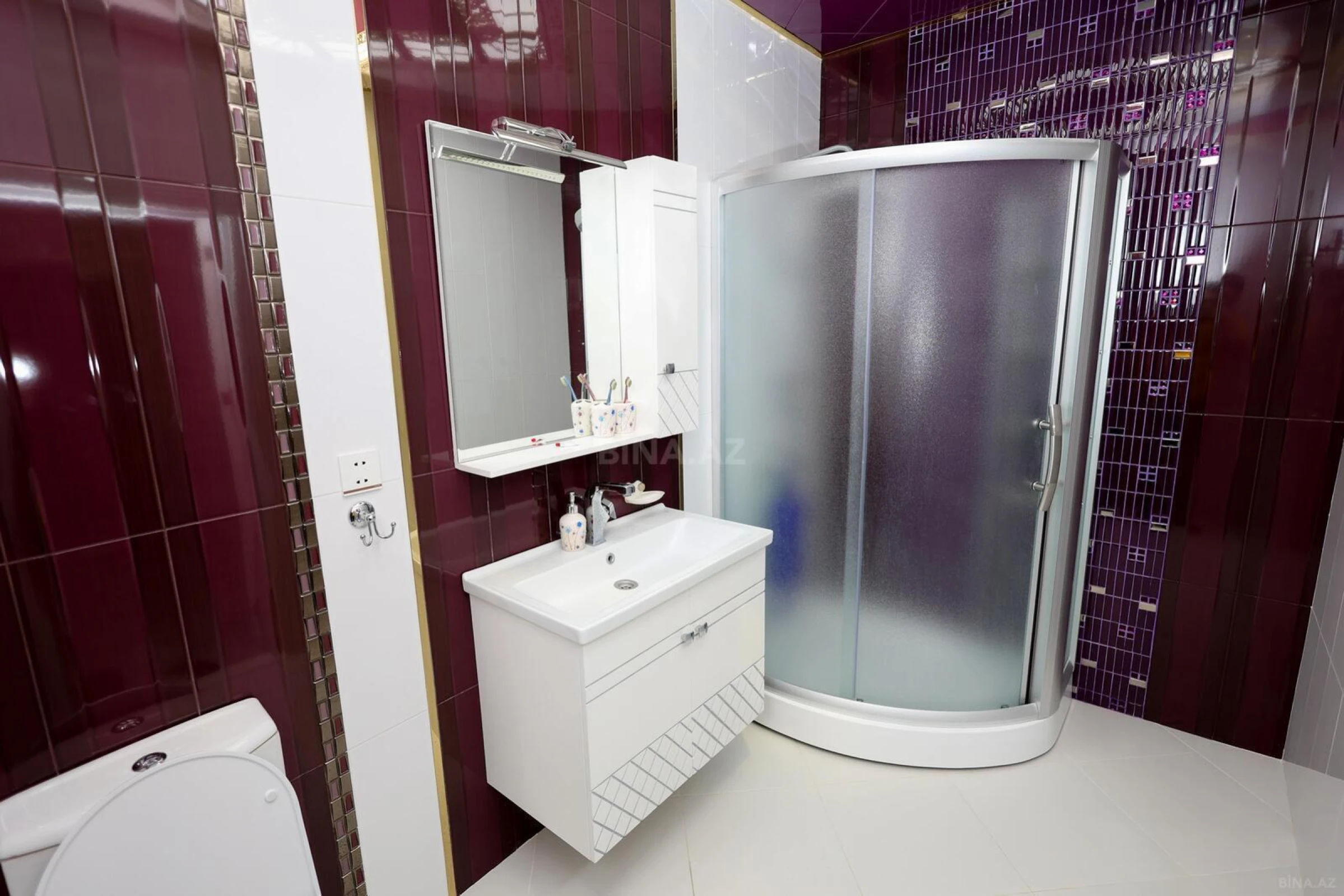 Satılır 3 otaqlı mənzil 116 m²