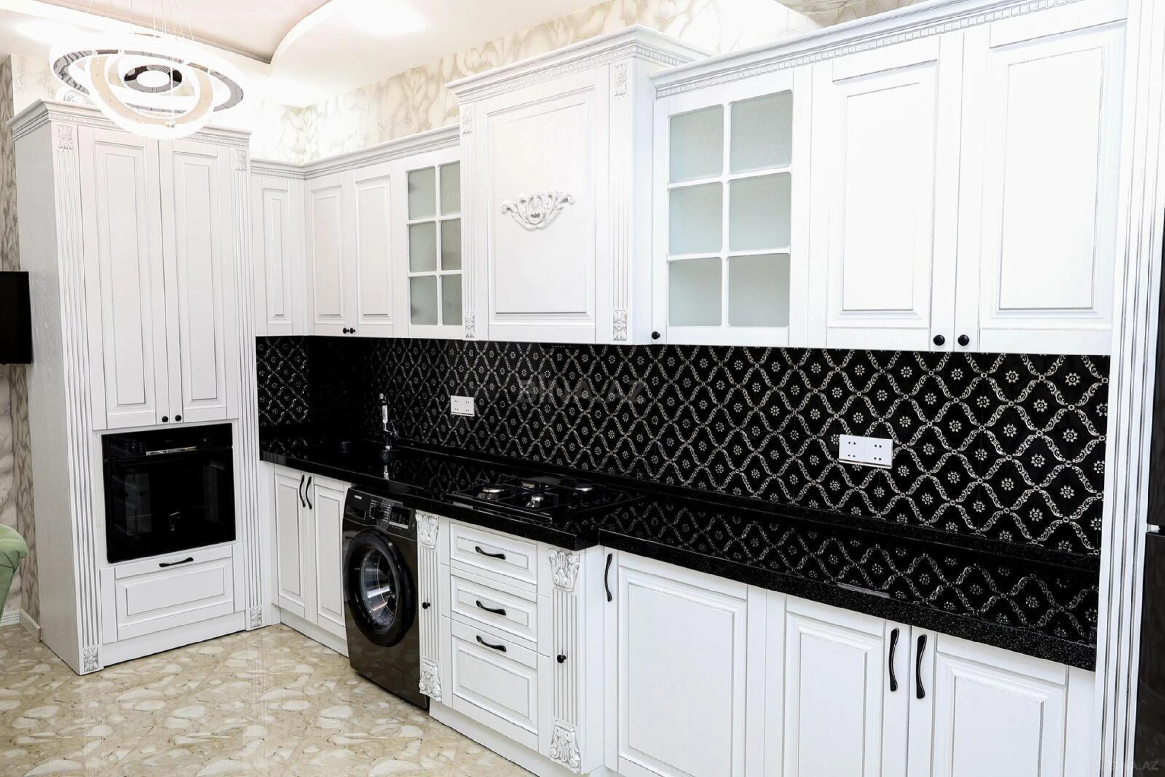 Satılır 3 otaqlı mənzil 116 m²