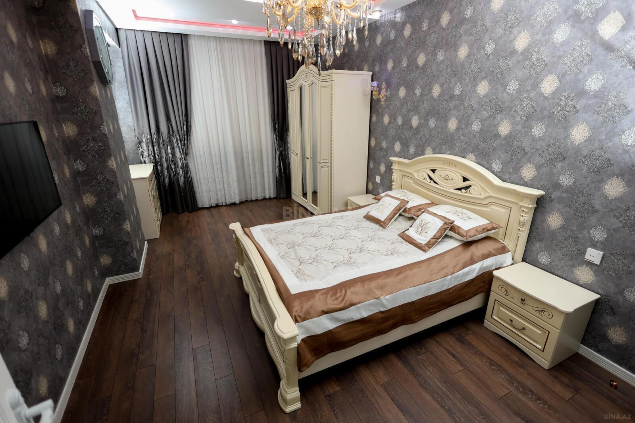 Satılır 3 otaqlı mənzil 116 m²