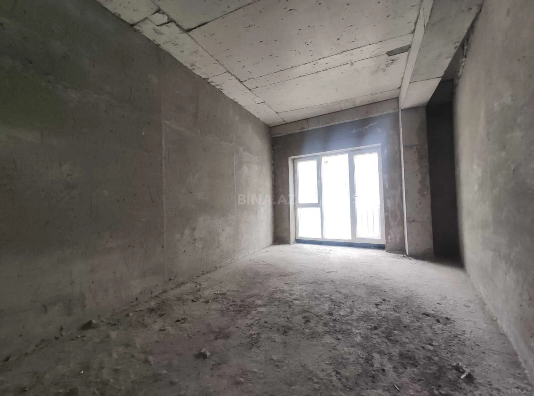 Satılır 2 otaqlı mənzil 89 m²