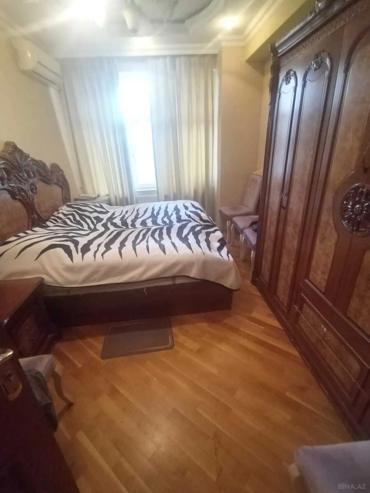 Satılır 2 otaqlı mənzil 97 m²