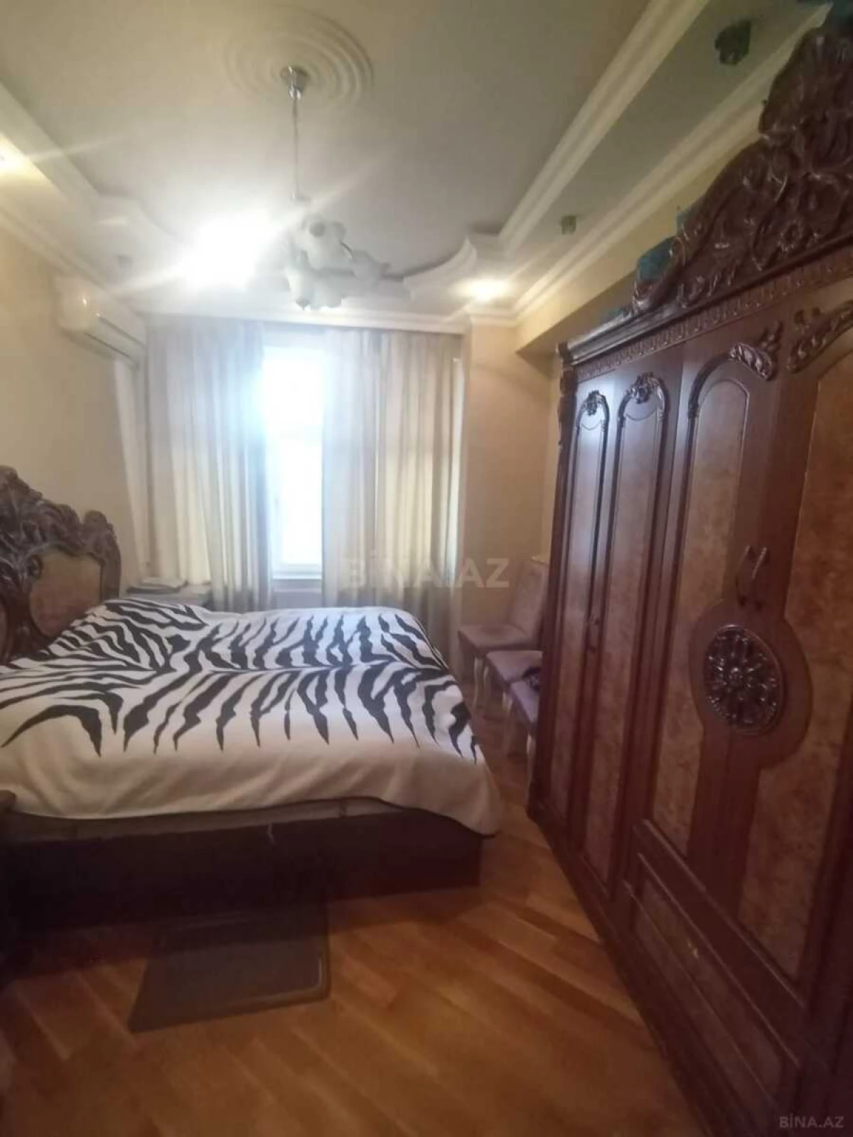 Satılır 2 otaqlı mənzil 97 m²