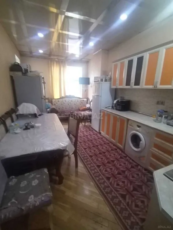 Satılır 2 otaqlı mənzil 97 m²