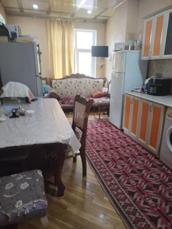 Satılır 2 otaqlı mənzil 97 m²