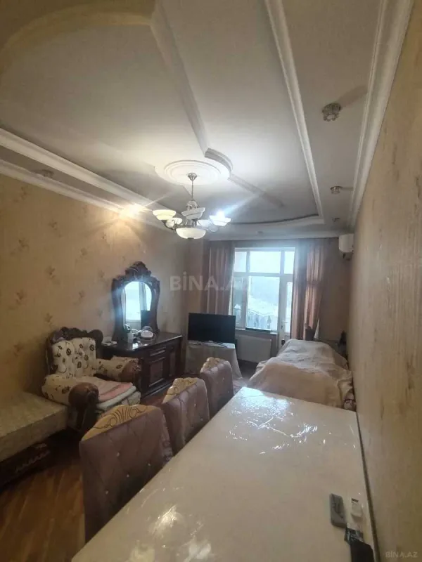 Satılır 2 otaqlı mənzil 97 m²