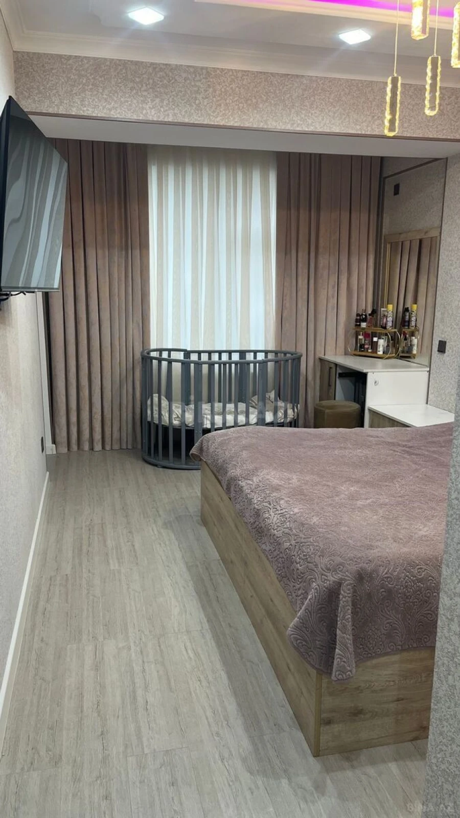 Satılır 3 otaqlı mənzil 110 m²