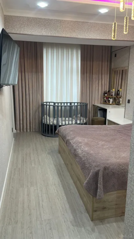 Satılır 3 otaqlı mənzil 110 m²