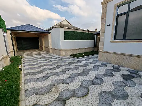 Satılır 6 otaqlı həyət evi 250 m²