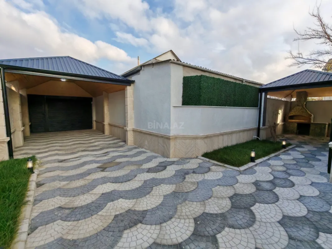 Satılır 6 otaqlı həyət evi 250 m²