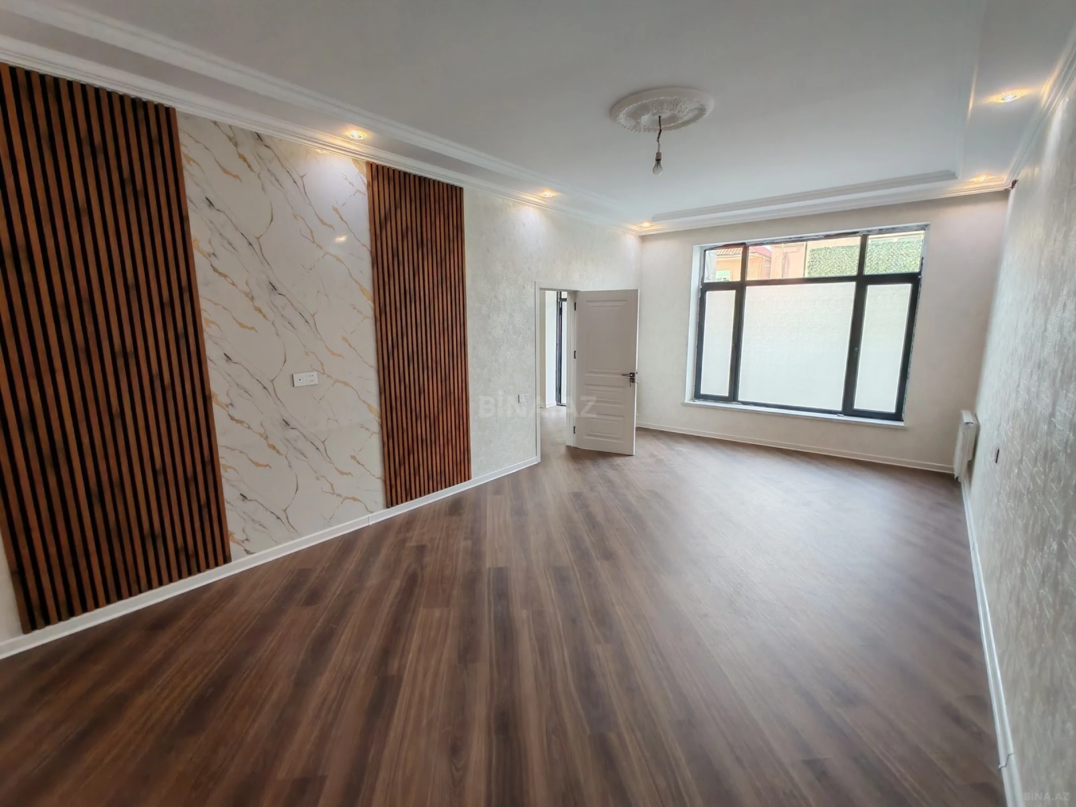 Satılır 6 otaqlı həyət evi 250 m²