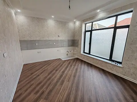Satılır 6 otaqlı həyət evi 250 m²