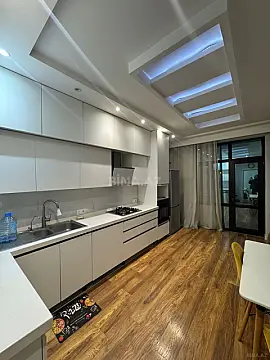 Kirayə verilir 3 otaqlı mənzil 100 m²