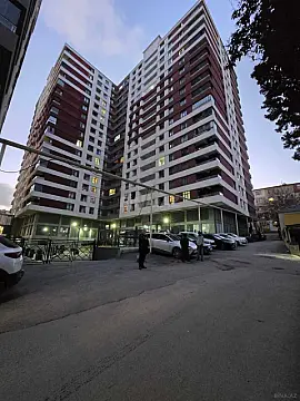 Satılır 2 otaqlı mənzil 85 m² — Bakı, Memar Əcəmi yanı 2 otaq 85.00 m²