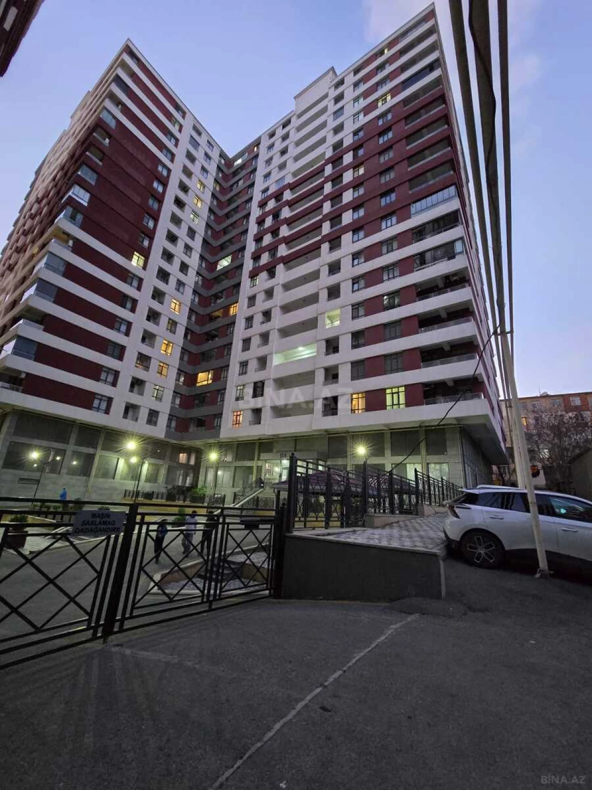 Satılır 2 otaqlı mənzil 85 m²