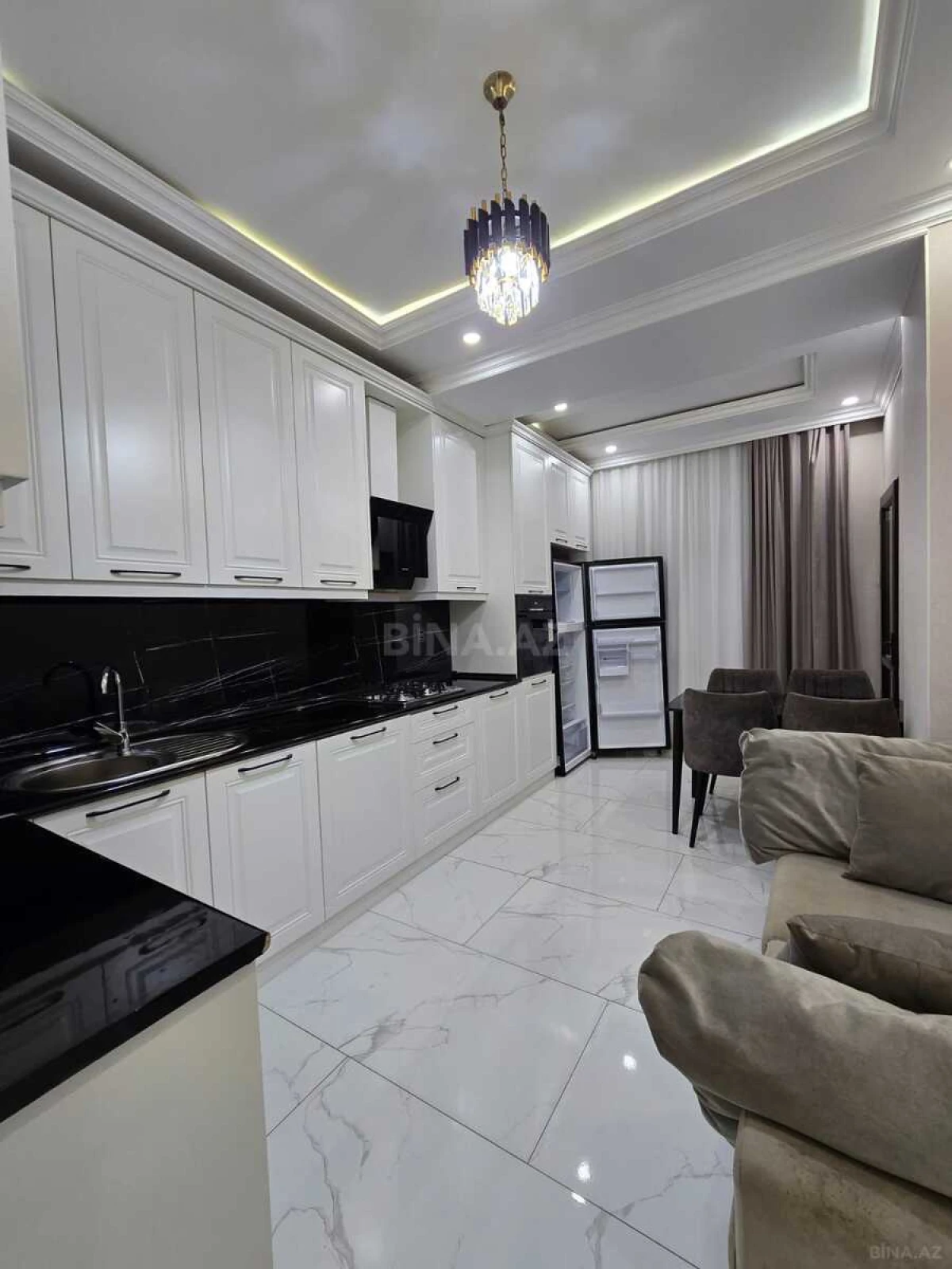 Satılır 2 otaqlı mənzil 85 m²