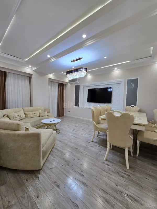 Satılır 2 otaqlı mənzil 85 m²