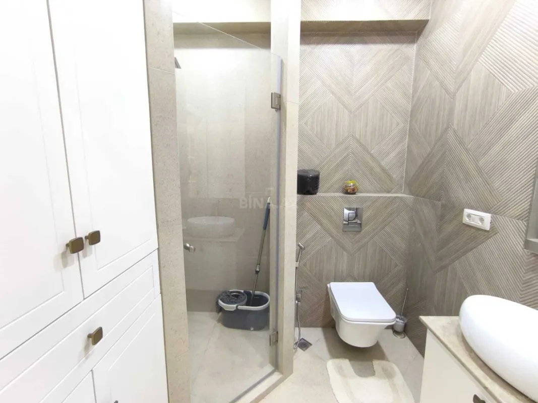 Kirayə verilir 2 otaqlı mənzil 85 m²
