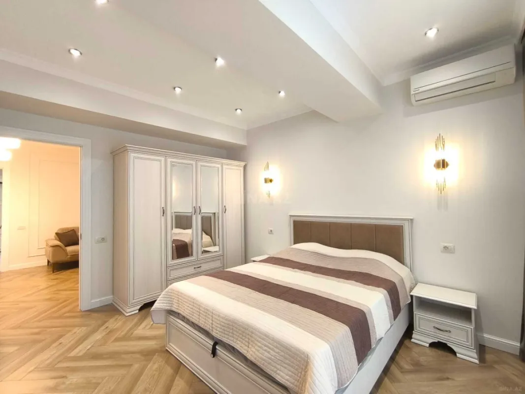 Kirayə verilir 2 otaqlı mənzil 85 m²