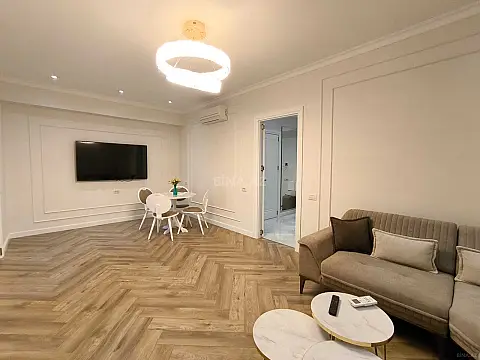 Kirayə verilir 2 otaqlı mənzil 85 m²