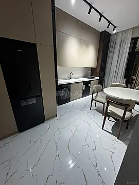 Kirayə verilir 3 otaqlı mənzil 130 m²