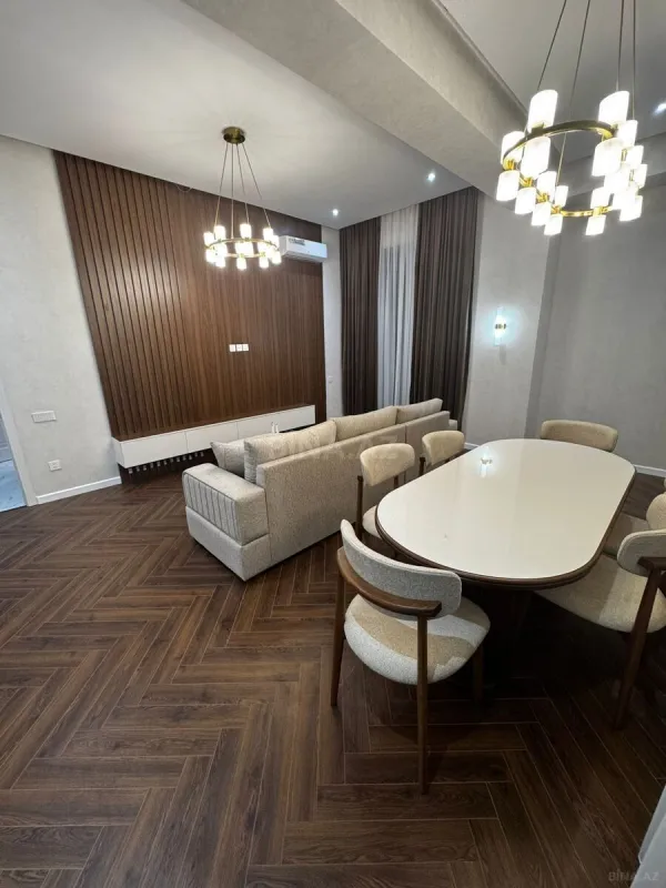 Kirayə verilir 3 otaqlı mənzil 130 m²