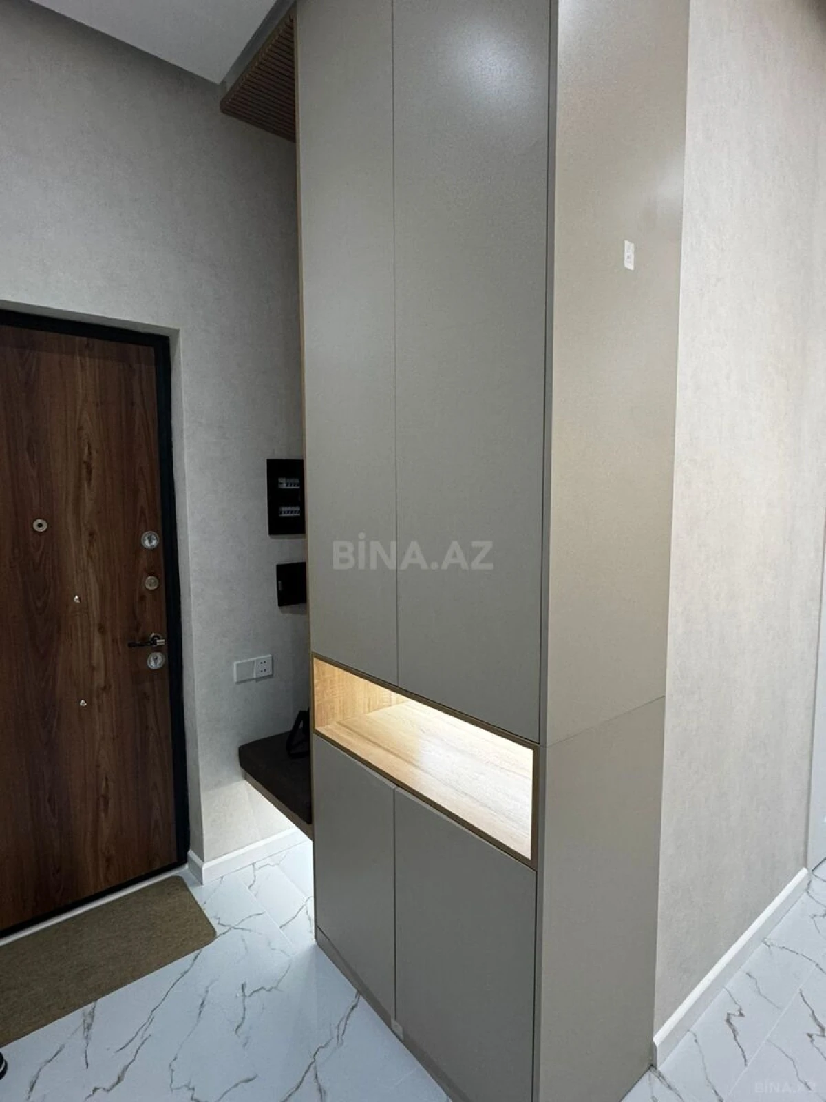 Kirayə verilir 3 otaqlı mənzil 130 m²