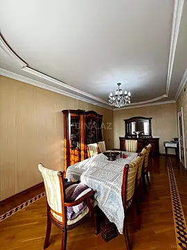 Satılır 3 otaqlı mənzil 126 m²