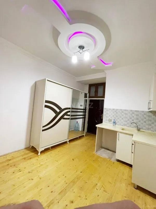 Satılır 1 otaqlı mənzil 20 m²