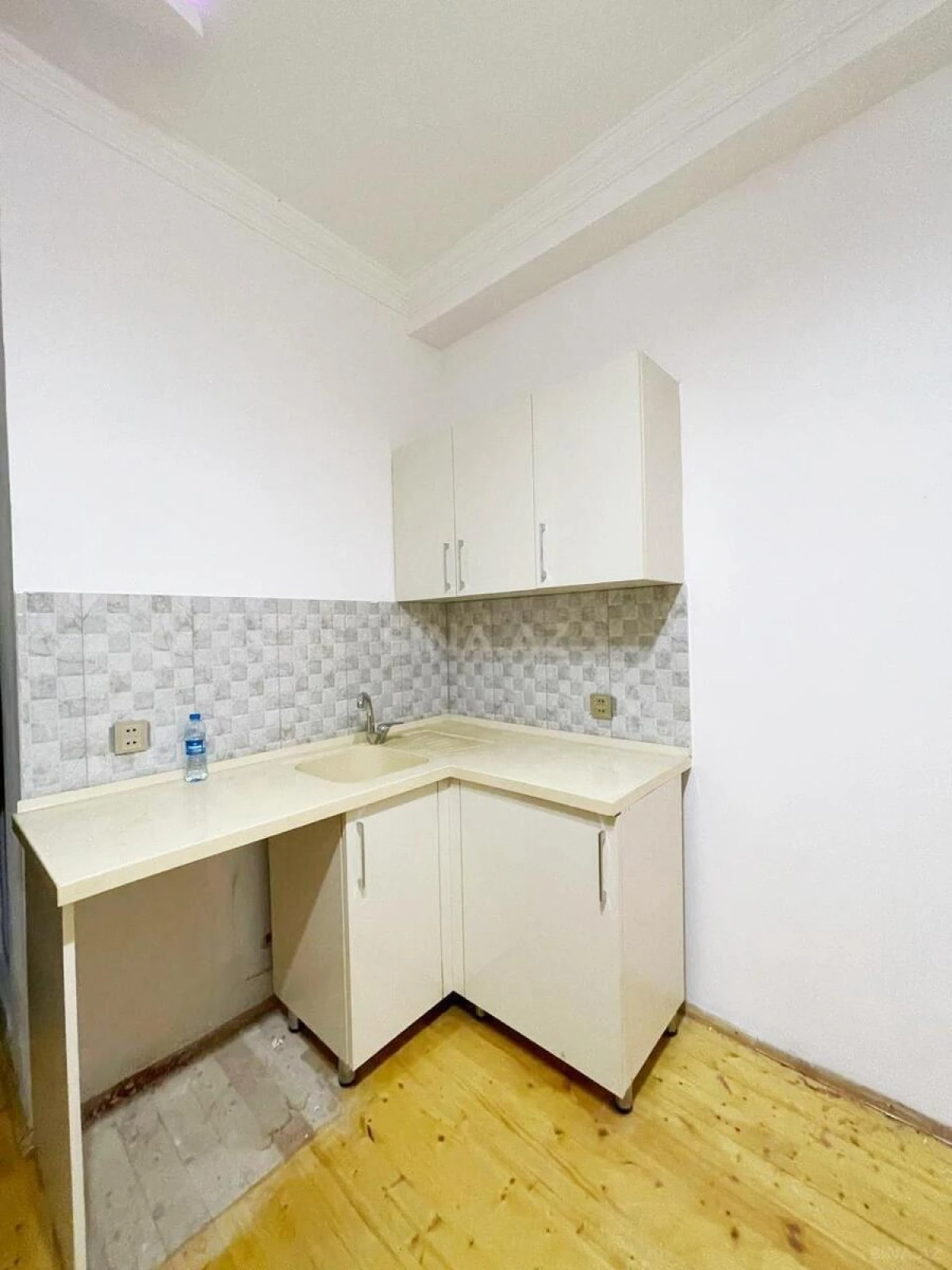 Satılır 1 otaqlı mənzil 20 m²