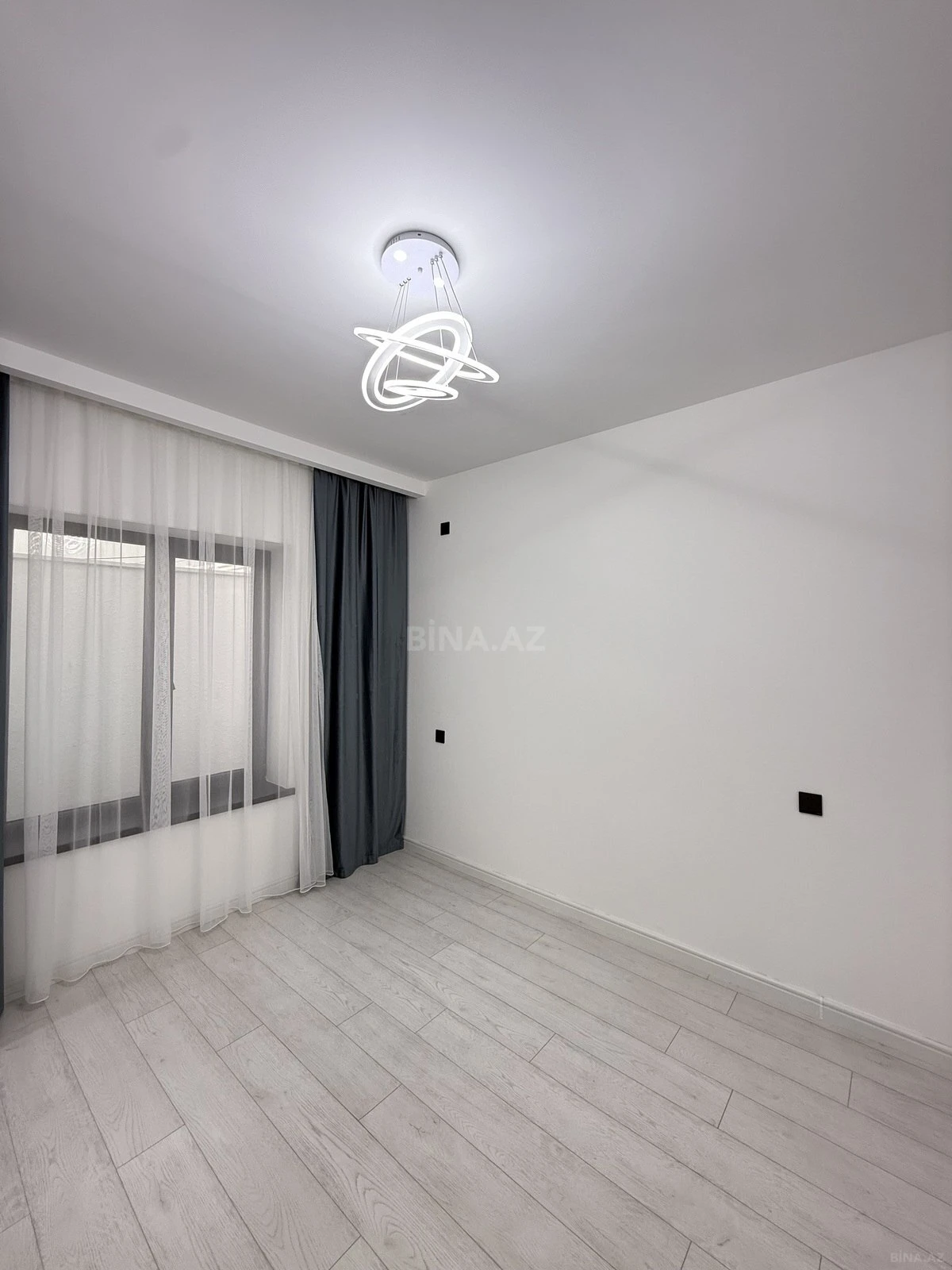 Satılır 4 otaqlı həyət evi 140 m²