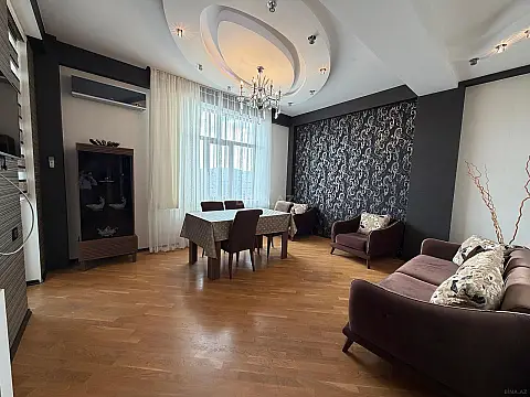 Satılır 3 otaqlı mənzil 93 m² — Bakı, İnşaatçılar 3 otaq 93.00 m²