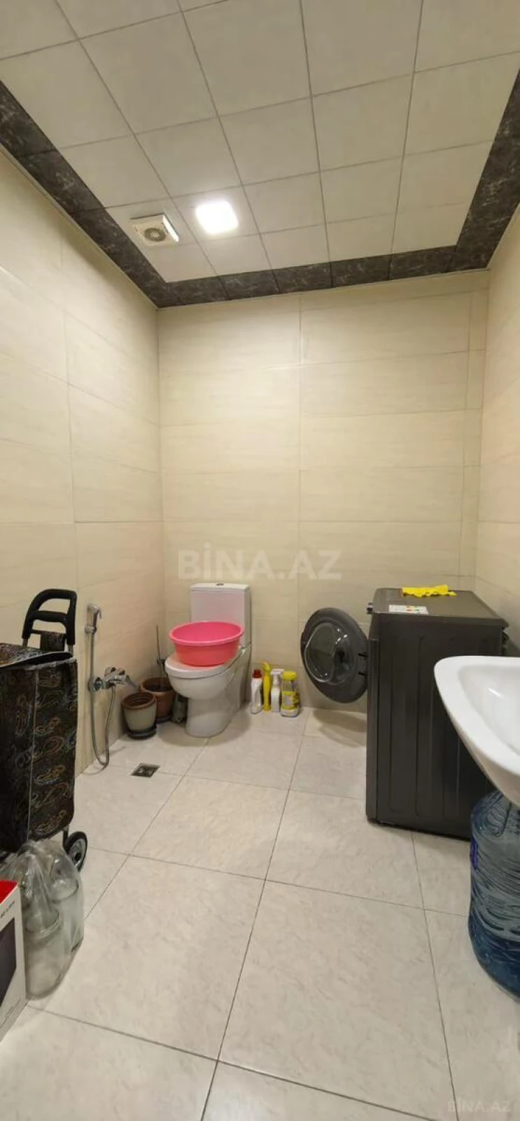 Satılır 3 otaqlı mənzil 124 m²