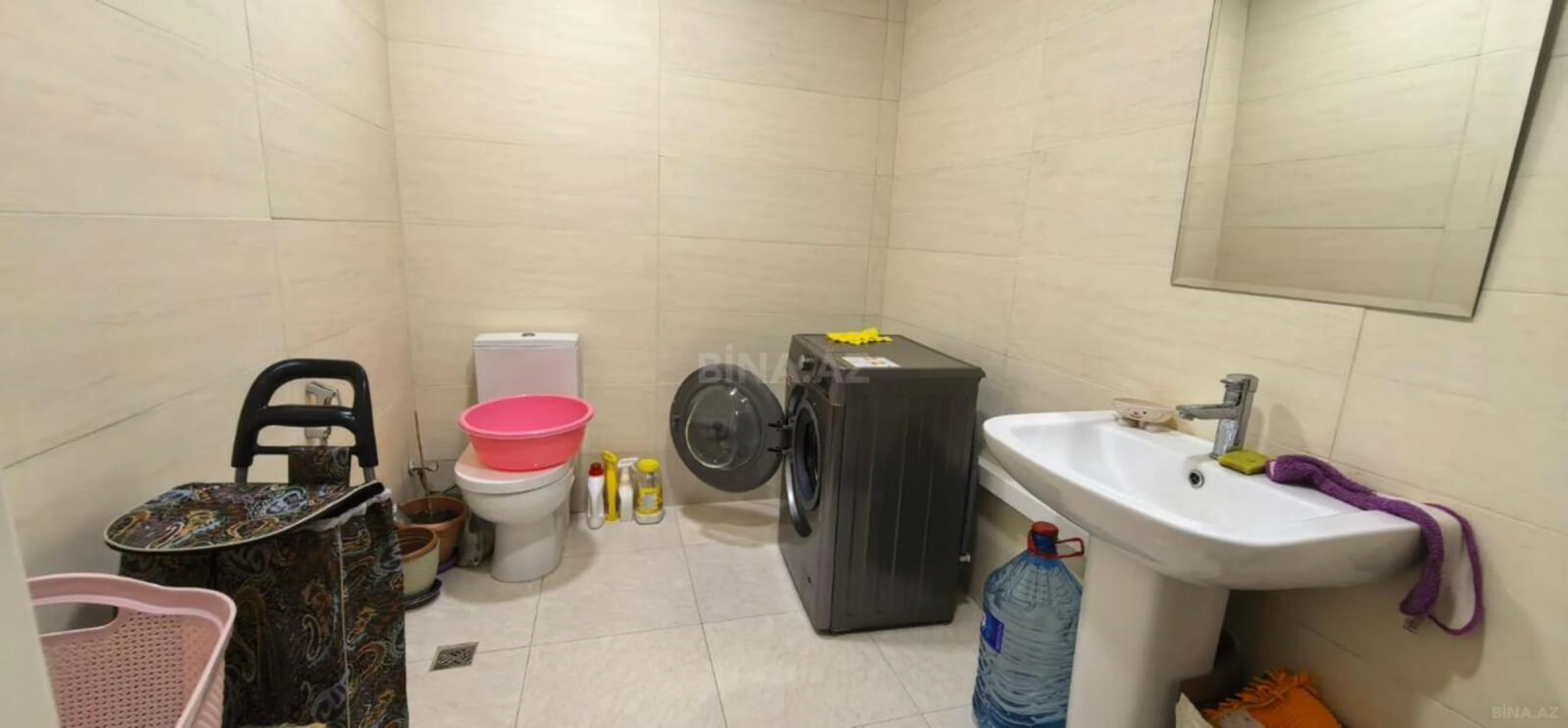 Satılır 3 otaqlı mənzil 124 m²